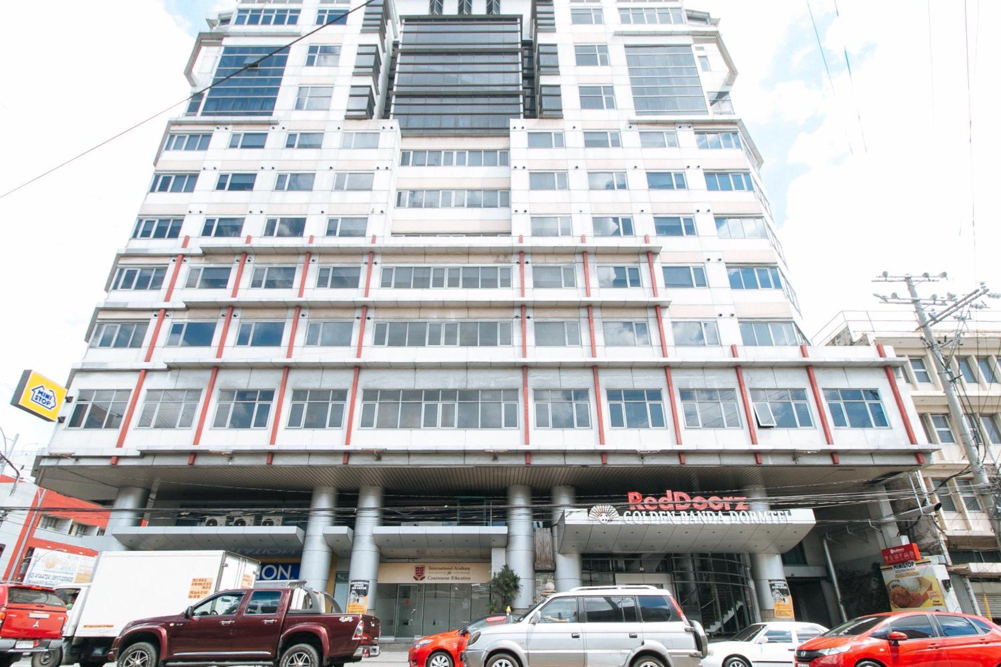 Reddoorz Plus @ E Rodriguez Corner Banawe Quezon City Buitenkant foto